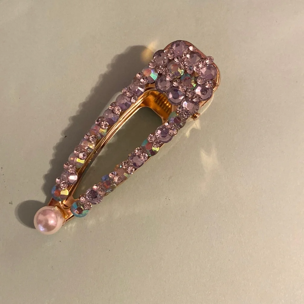 Gold tone hair clip multicolor